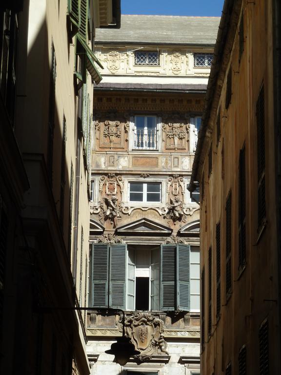 Casa Orefici, 4 In Front Of Aquarium!